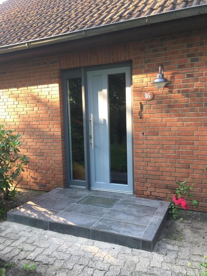 Ferienhaus Mit Garten In Nordseenaehe Langenhorn Exterior foto