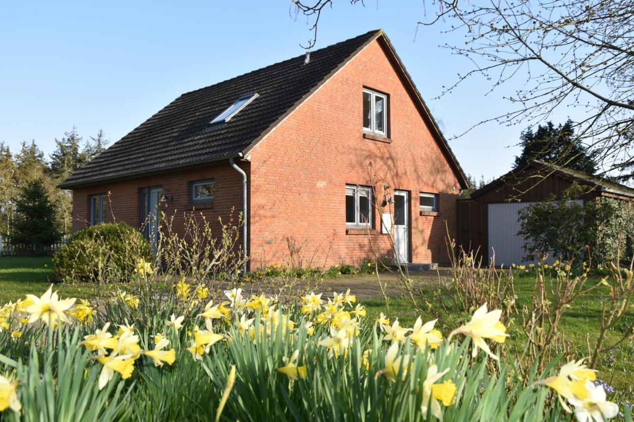 Ferienhaus Mit Garten In Nordseenaehe Langenhorn Exterior foto